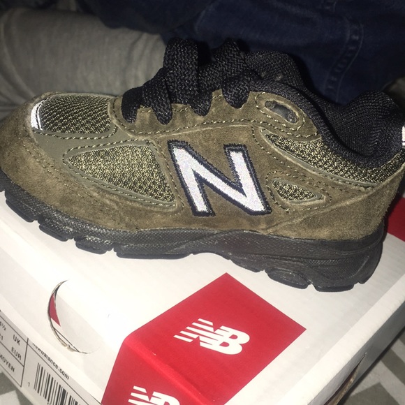 New Balance - Picture 3 of 3